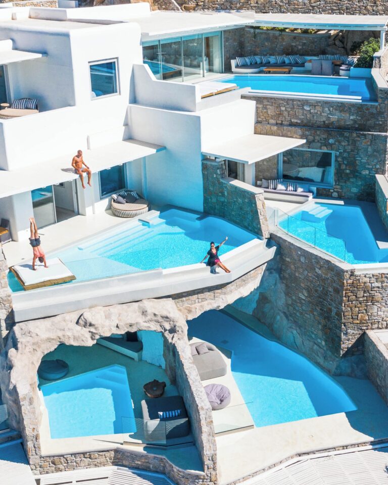 Best Luxury Hotels in Greece: Top 5-Star Stays for an Unforgettable Experience